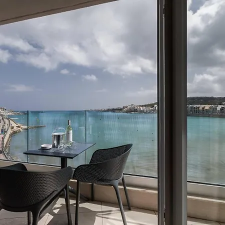 Lovely 1bed Seafront Spb - Flat 4 By Homely