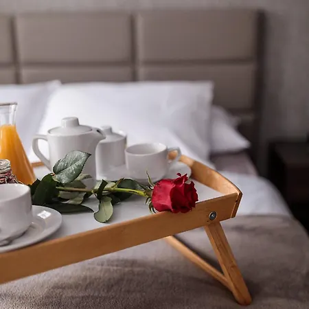 Lovely 1bed Seafront Spb - Flat 4 By Homely