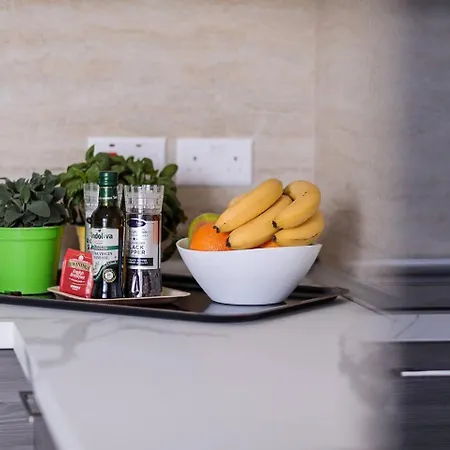 아파트 Lovely 1bed Seafront Spb - Flat 4 By Homely 세인트폴스베이