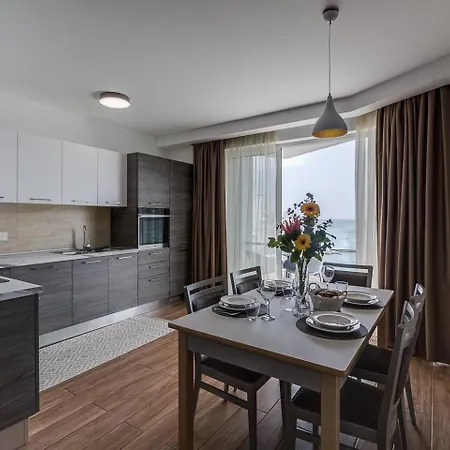 아파트 Lovely 1bed Seafront Spb - Flat 4 By Homely 세인트폴스베이