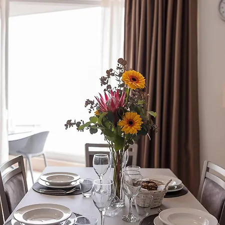 아파트 Lovely 1bed Seafront Spb - Flat 4 By Homely *