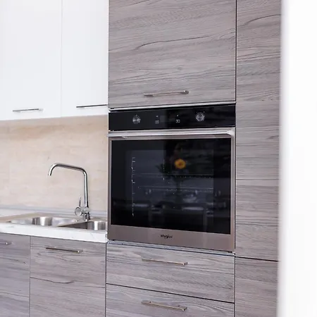 Lovely 1bed Seafront Spb - Flat 4 By Homely 아파트 세인트폴스베이