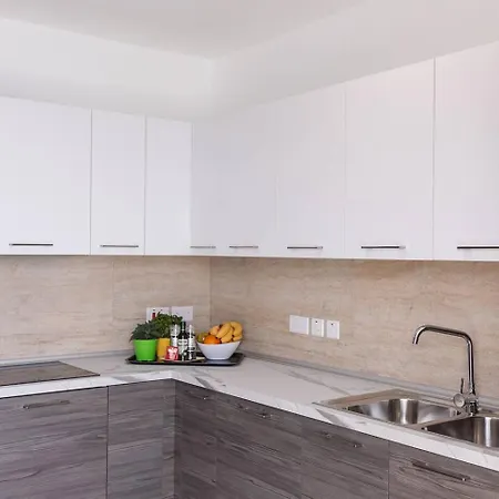 Lovely 1bed Seafront Spb - Flat 4 By Homely Apartman *